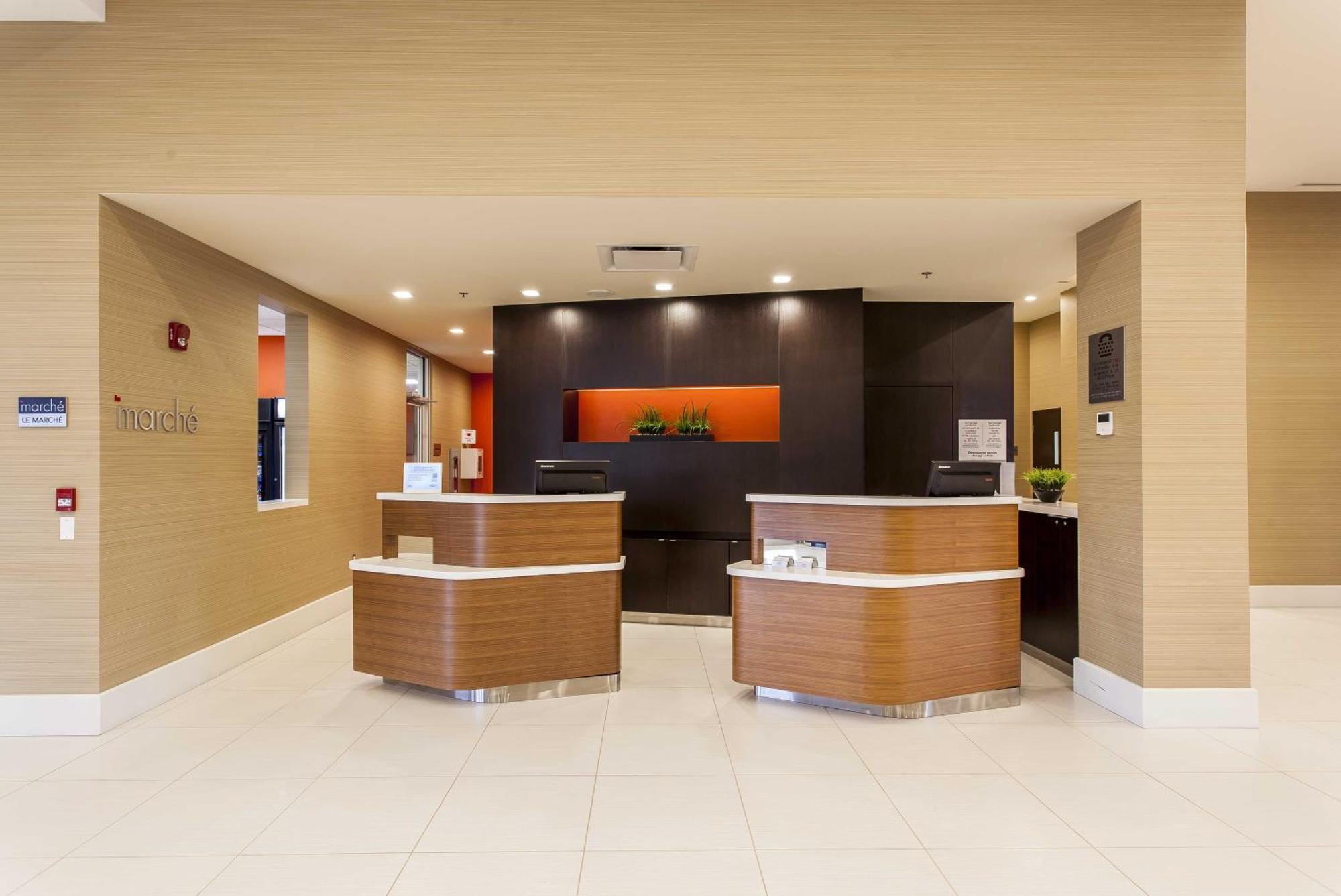 Hotel Courtyard By Marriott Montreal West Island/baie D'urfe